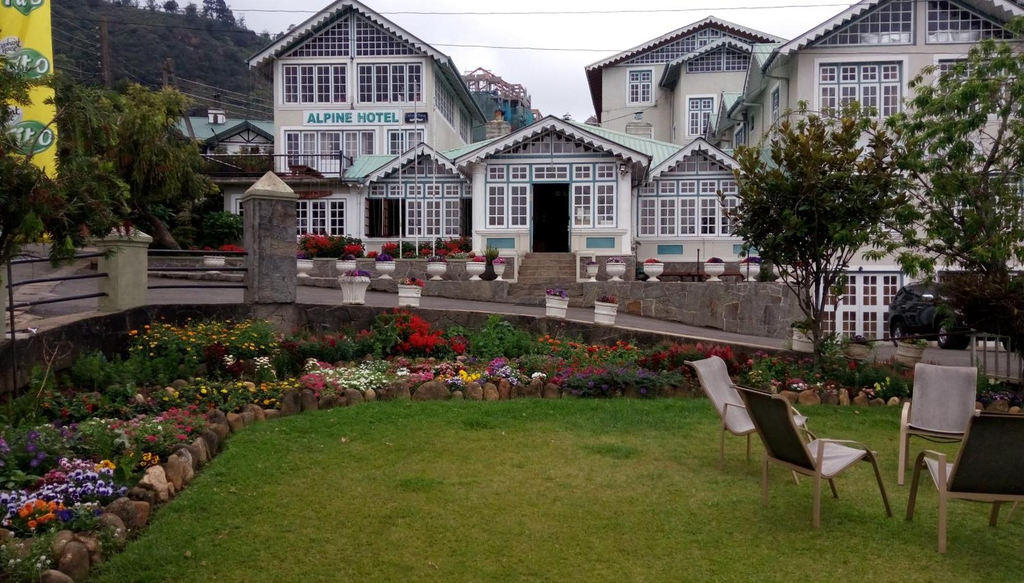 Alpine Hotel Nuwara Eliya Bagian luar foto